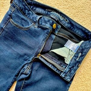 American Eagle Dark Wash Jeggings - size 6